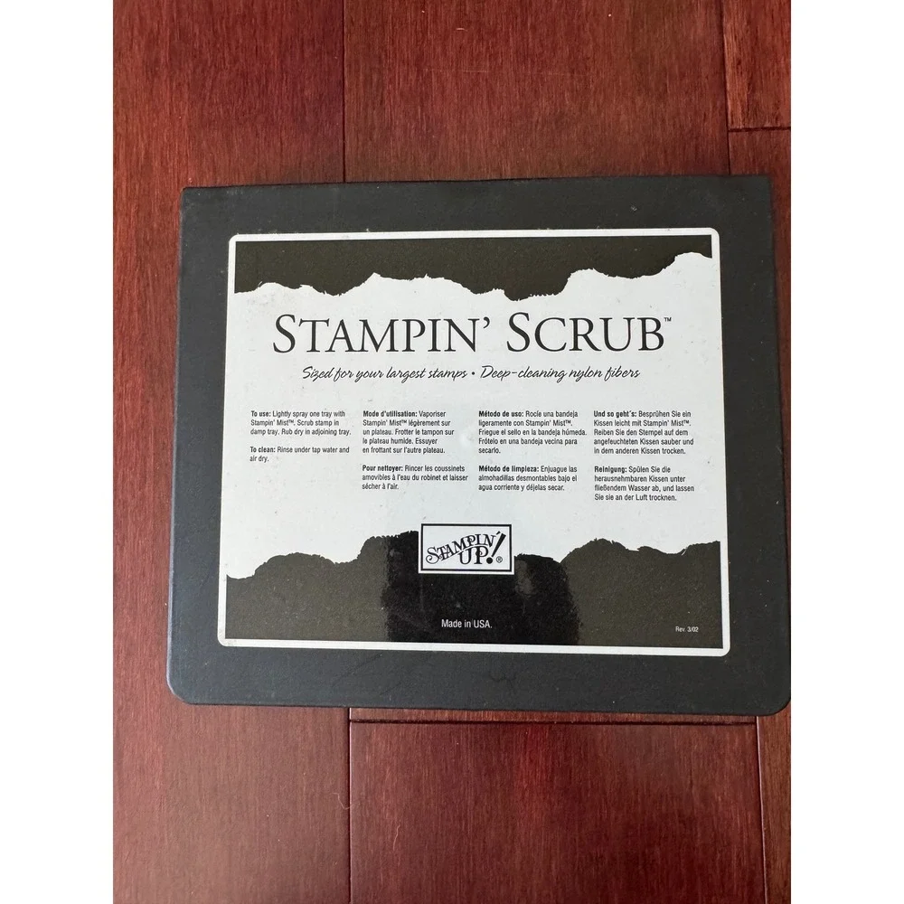 Stampin Up Stampin Scrub Stamp Cleaning Tool Black Case Nylon Fiber Pads USA